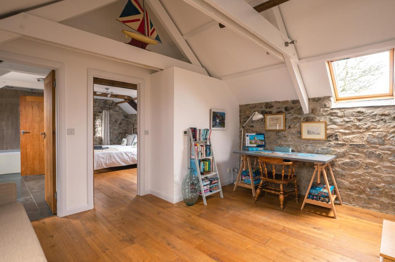 Stunning Converted Granary In Heart Of St Davids Exterior foto