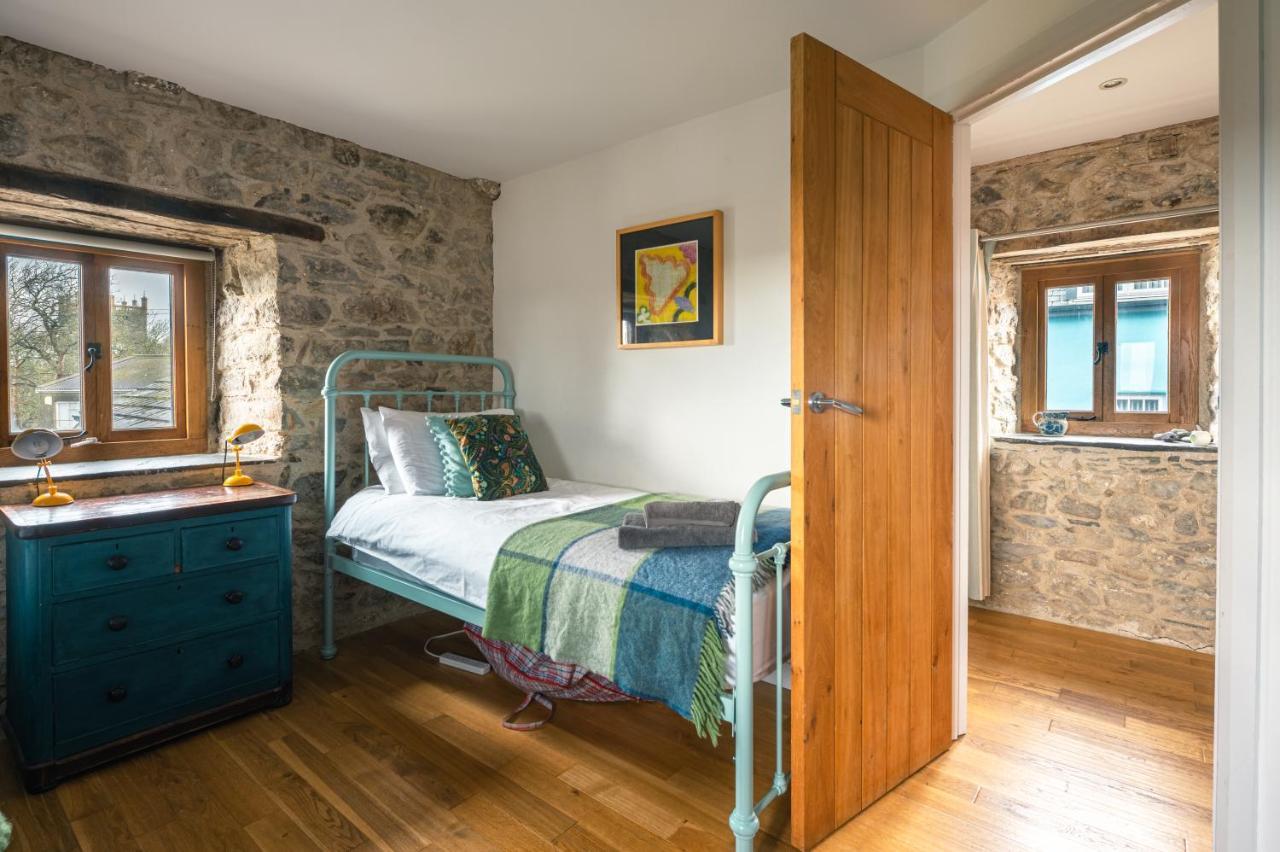 Stunning Converted Granary In Heart Of St Davids Exterior foto