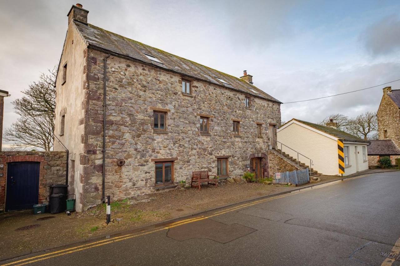 Stunning Converted Granary In Heart Of St Davids Exterior foto